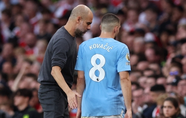 Manchester City peatreener Pep Guardiola ja poolkaitsja Mateo Kovacic. Foto: Scanpix / David Klein / Reuters