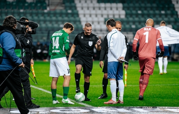 Teisipäevast maavõistlust ohjab vilemees, kes andis Sergei Zenjovile kahe aasta eest kollase kaardi