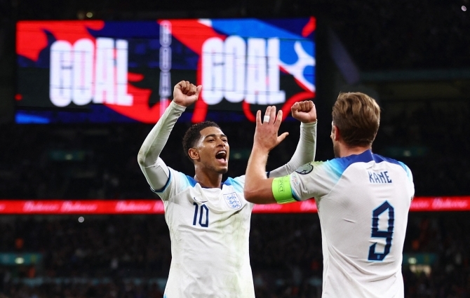 Memo | Spalletti täiuslik kesktormaja vaigistas Wembley, aga Southgate’i suurimad tähed tõmbasid selle uuesti käima