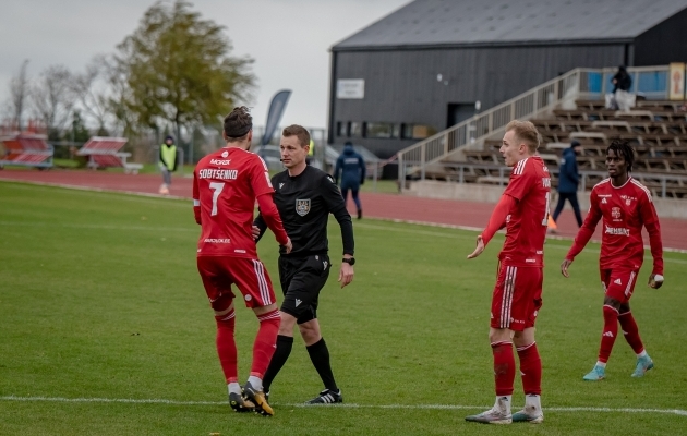 Sobt&scaron;enko tuli ja l&auml;ks. Foto: Allan Mehik