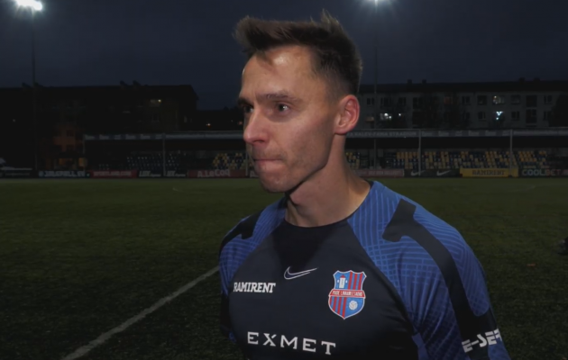 Siim Luts m&auml;nguj&auml;rgsel intervjuul. Foto: Soccernet.ee