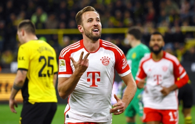Harry Kane l&otilde;i Bayerni 4:0 v&otilde;idum&auml;ngus kolm v&auml;ravat. Foto: Scanpix / Wolfgang Rattay / Reuters