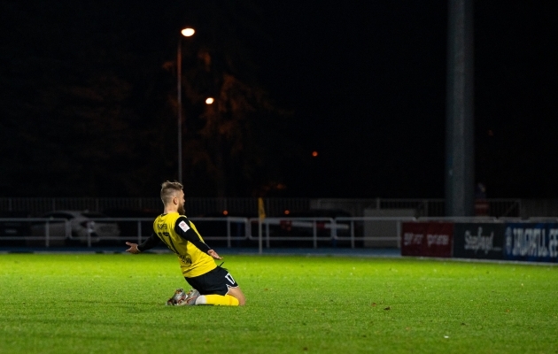 Sander Kapper j&auml;ttis oma endise leivaisa kuristiku servale. Foto: Liisi Troska / jalgpall.ee