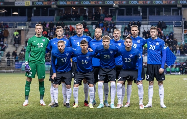 Eesti meeskond enne 2023 novembris A. Le Coq Arenal peetud EM-valikmängu Austriaga. Foto: Jana Pipar / jalgpall.ee