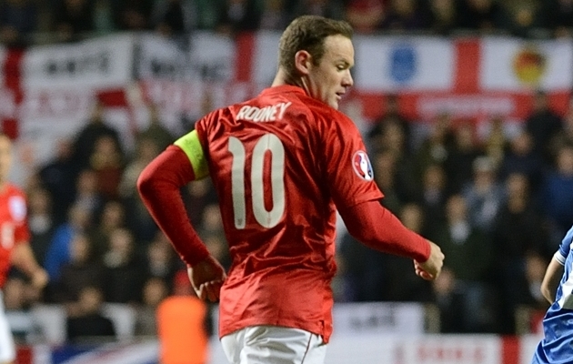 Rooneyga tähistama tormanud fänn sai 13 aastat hiljem trahvi makstud