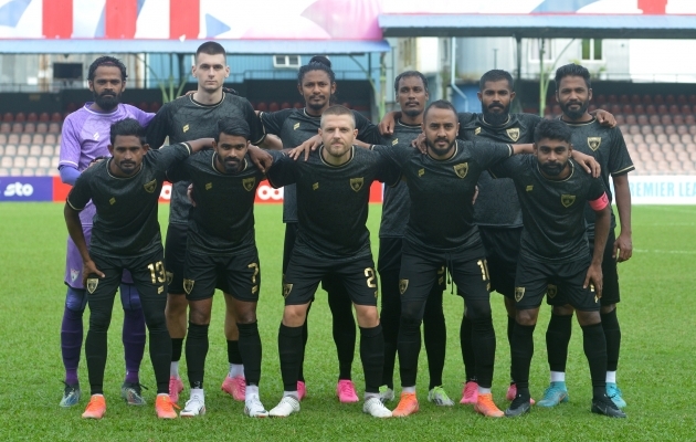 Club Eaglesi meeskond. Petrunin on ülemises reas vasakult teine. Foto: Maldiivide jalgpalliliit (FAM) / Facebook