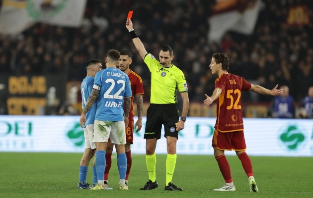 Ceva la fiecare 10 minute!  Napoli primește cartonașe roșii și Roma înscrie goluri – Soccernet.ee