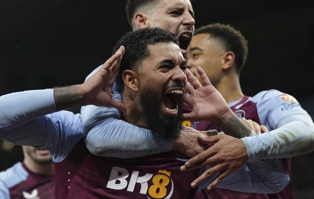 Aston Villa pääses vähemuses mänginud Burnley vastu üle noatera, Man City tegutses kindlalt
