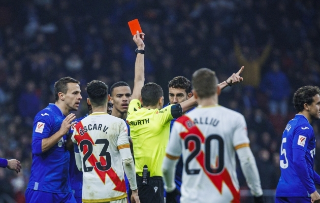 Kaardisadu Hispaanias: kolm Getafe mängijat eemaldati, neist kaks suupruukimise eest