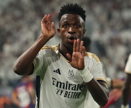 Kübarameister Vinicius kaevas kümne minutiga Barcelonale põhjatu augu, Araujo lõhkus redeligi pilbasteks