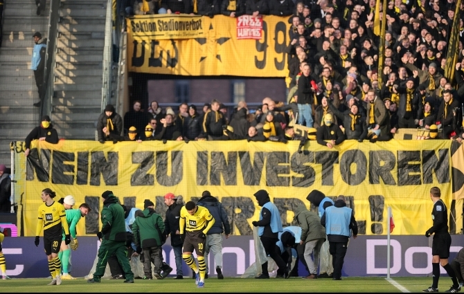 Šokolaadist müntidega investorite miljonite vastu: miks Bundesliga fännid mässavad?