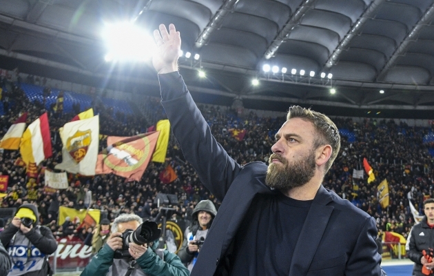 Mourinho koperdamise järel Roma au taastanud De Rossit premeeriti uue lepinguga