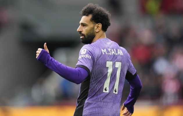 Salah lõpetas vigastuspausi resultatiivselt, aga Liverpool kaotas võidumängus kaks mängijat