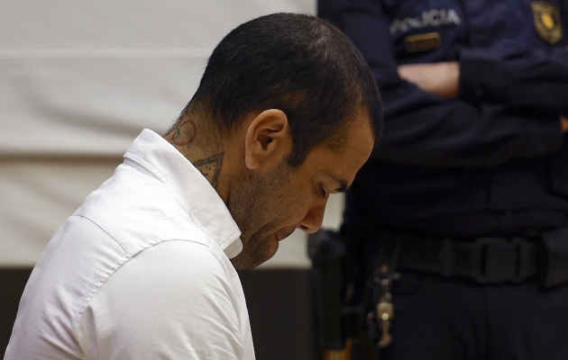 Endine tippmängija Dani Alves tunnistati süüdi. Foto: Scanpix / Alberto Estevez / POOL / AFP