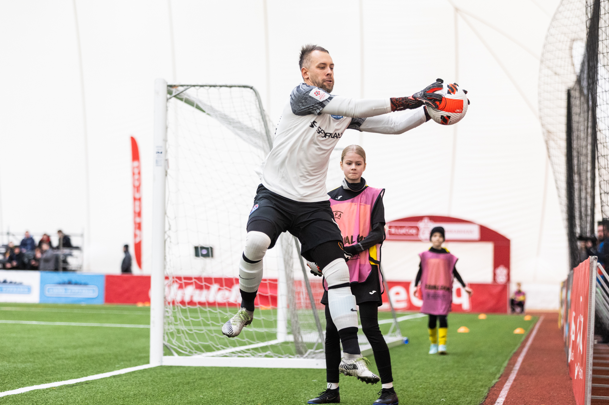 Matrossov siirdus kolmandat korda Tadžikistani kõrgliigasse