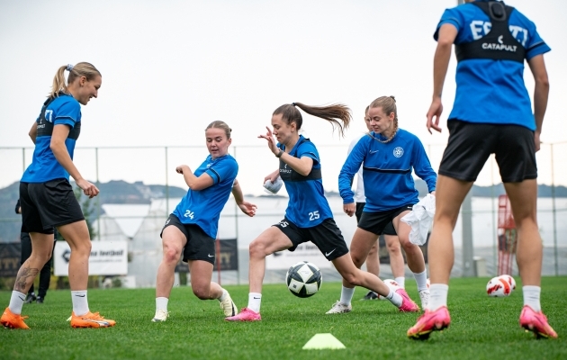 Echipa națională feminină a Estoniei din Turcia.  Foto: Lacey Troska/jalgpall.ee