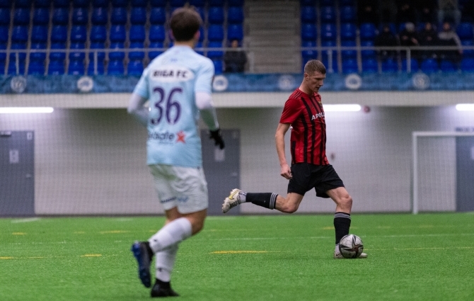 Nõmme kaudu Inglismaale? Unitedisse laenatud Slovakkia keskkaitsja: mu unistus on mängida Premier League'is