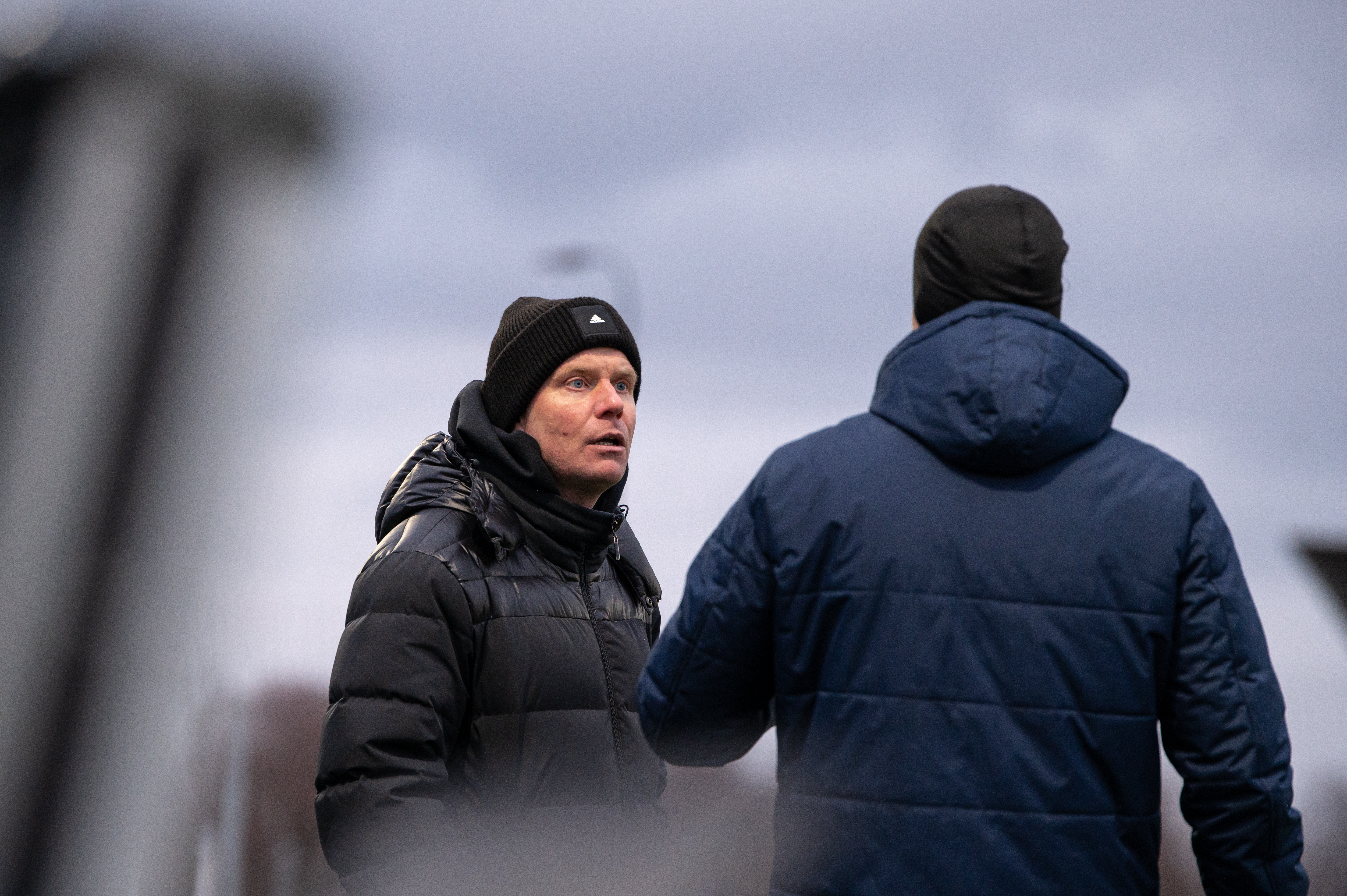 Kõik Esiliiga kohtunikud teavad, et emotsionaalne Jaanus Reitel on küljejoone taga aktiivne. Foto: Liisi Troska / jalgpall.ee