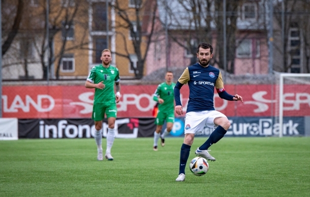 Zakaria Beglarišvili Premium liiga avavooru mängus FCI Levadia vastu. Nii too mäng kui ka seekordne matš Nõmme Kaljuga on Transi jaoks lõppenud kuiva kaotusega. Foto: Liisi Troska / jalgpall.ee