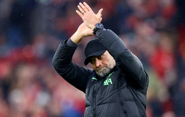 Klopp, saame aru: Guardiola läikiv pea on miski, mida tahaksid katsuda kõik