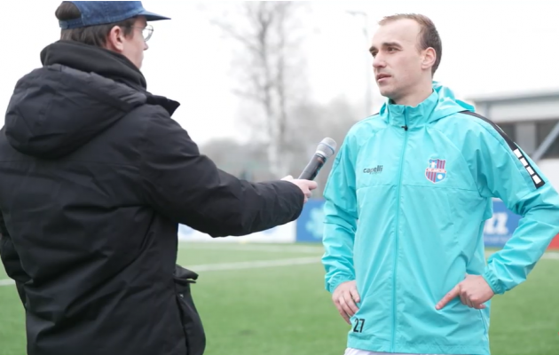Nikita Baranov mängujärgsel intervjuul. Foto: Soccernet.ee