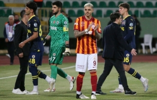 Kurioosum Türgis: Fenerbahce alustas superkarikat noortevõistkonnaga ja lahkus pärast esimese minuti väravat väljakult