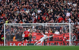 Draama Wembleyl: Man United mängis esiliigasatsi vastu 3:0 eduseisu maha, aga võitis penaltitega