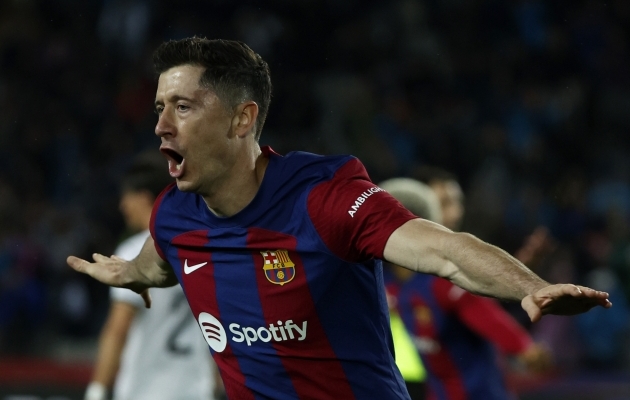 Lewandowski kübar murdis Valencia visa vastupanu. Skandinaavlased tassisid Genoat