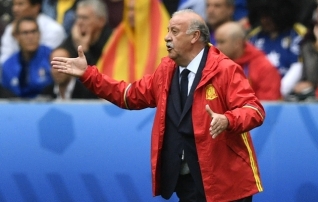 Hispaanias käärib jätkuvalt: MM-i kangelane pandi korda valvama, UEFA meenutab eurosarjades osalemise keeldu