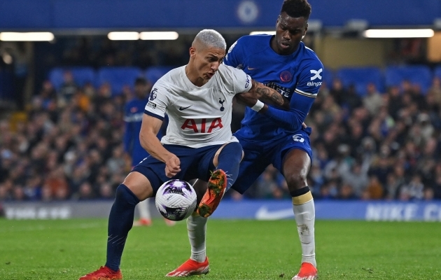 Pealinlaste siseasjas tõmbas pikema õlekõrre Chelsea. Foto: Scanpix / Glyn Kirk / AFP