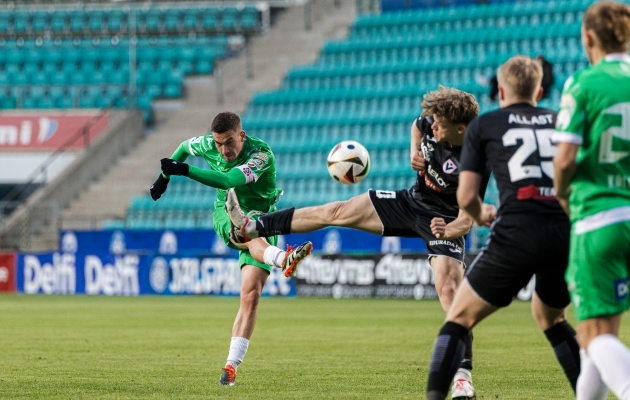 VAATA JÄRELE: Levadia võitis poolfinaalis Viimsit alles lisaajal  (galerii!) 