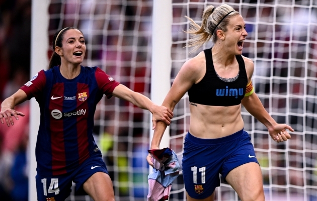 Alexia Putellas (paremal) tähistab äsja löödud FC Barcelona 2:0 väravat, tema juurde tõttab avavärava autor Aitana Bonmati. Foto: Ramsey Cardy - Sportsfile / UEFA via Getty Images