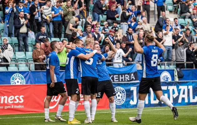 Eesti jalgpallikoondis tähistab Alex Matthias Tamme löödud 1:1 väravat. Teisel poolajal löödi kolm tükki juurde ja sammuti Balti turniiri finaali. Foto: Jana Pipar