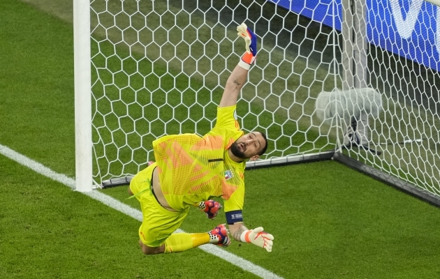 NB! See on Itaalia väravavaht Gianluigi Donnarumma. Foto: Scanpix / AP Photo / Andreea Alexandru