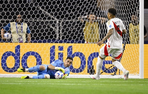 Copa America ajaloo vanimaks mängijaks saanud Claudio Bravo hoidis Peruu vastu värava puhtana. Foto: Scanpix / Jerome Miron / USA Today Sports via Reuters Connect