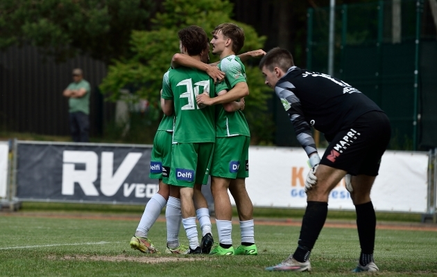 Juubeldav FCI Levadia U21. Foto: Imre Pühvel