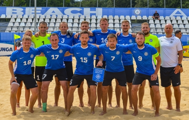 Eesti rannajalgpallikoondis enne kohtumist Prantsusmaaga. Foto: Gianluca Di Fazio