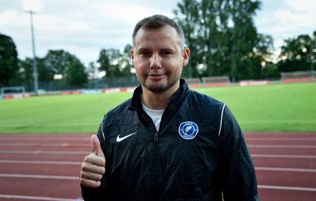 Pähn: au meestele, hammastega välja võideldud võit  (Tammik: esinelik on sellise tuhhiga reaalne) 