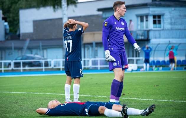 Seekordset ringi alustati pettumusega. Aga mida toob Pärnu Rannastaadion? Foto: Liisi Troska / jalgpall.ee