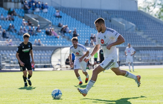 Alex Matthias Tamm realiseeris penalti. Kalju võitis 2:0. Foto: Katariina Peetson / jalgpall.ee