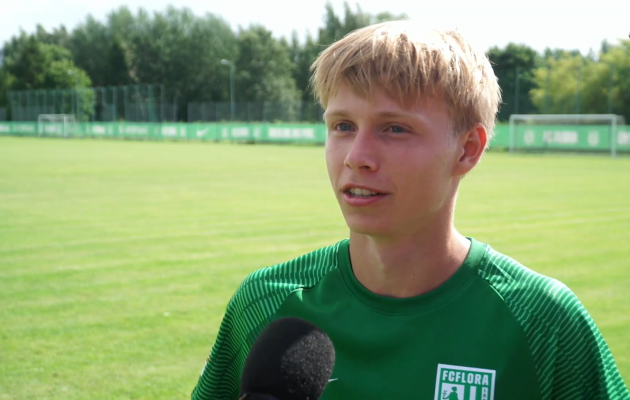 Sander Tovstik mängujärgsel intervjuul. Foto: Soccernet.ee