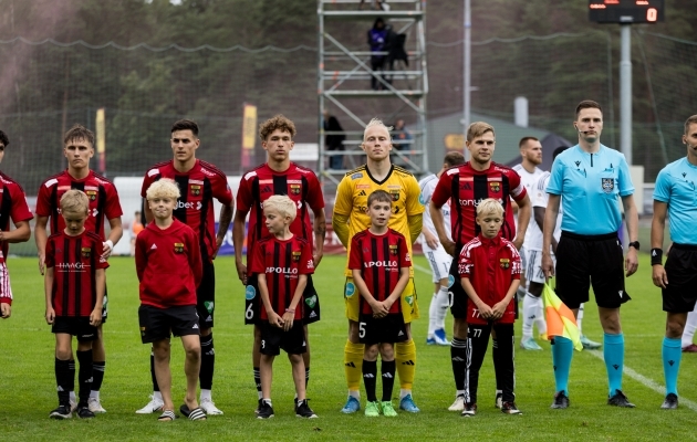 Nõmme Unitedi uusi ja vanasid nägusid ootab raske missioon. Foto: Katariina Peetson / jalgpall.ee