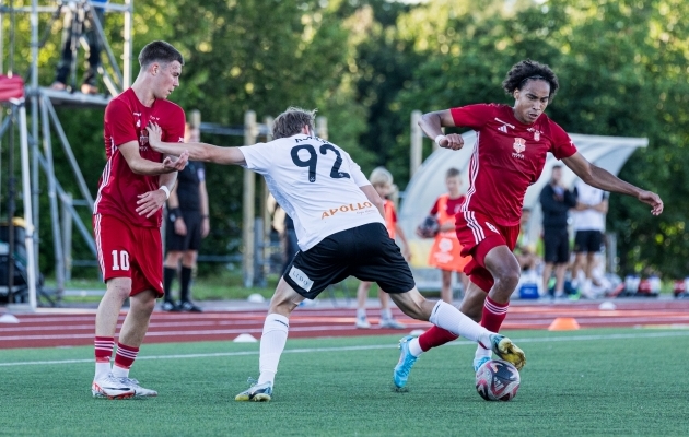 Esiliigas palliv Harju alistas Premium liiga klubi Unitedi. Foto: Katariina Peetson / jalgpall.ee