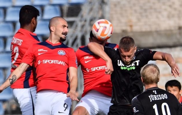 Kalev sai Narvast minema viigiga, mille eest hoolitsesid Kuhhianidze ja Purje. Foto: Sergei Stepanov