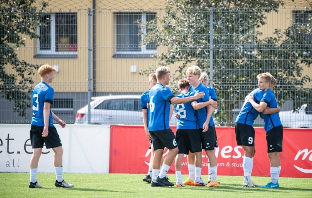 Eesti skooris esimesena. Foto: Liisi Troska / jalgpall.ee