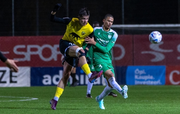 Markus Miiter (vasakul) Premium liiga mängus FCI Levadia vastu. Foto: Katariina Peetson / jalgpall.ee