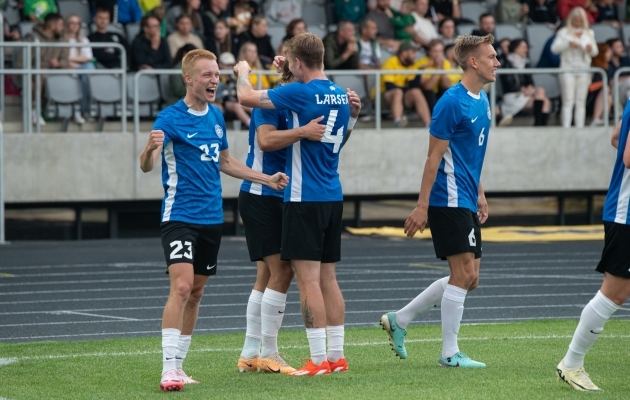 Elron viib Slovakkia-mängu järel Eesti poolehoidjad koju. Foto: Liisi Troska / jalgpall.ee