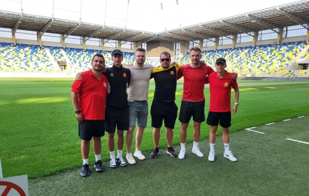 Tauno Trink ja FC Heliose treenerid DAC 1904 esindusstaadionil. Foto: erakogu