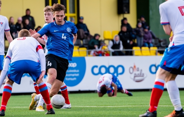 Oscar Pihela Eesti noortekoondise mängus. Foto: Liisi Troska / jalgpall.ee (arhiiv)