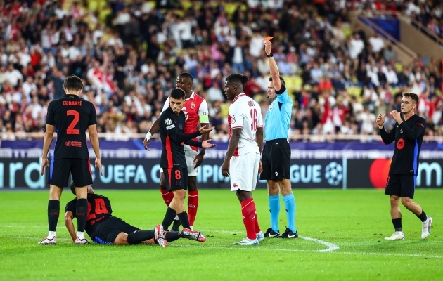 Barcelona jäi Eric Garcia punase kaardi tõttu kiirelt vähemusse. Foto: Scanpix / Imago / Fred Porcu / Sportpixpress